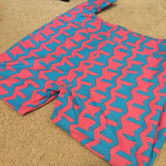 Lularoe leggings - TC - Picture 1 of 4